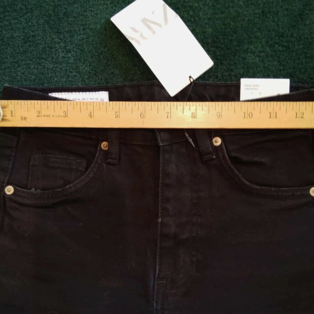 Zara Jeans Black  NWT  High Rise  Cropped   Flare  Raw Hem  Size 2  NWT - Picture 5 of 6